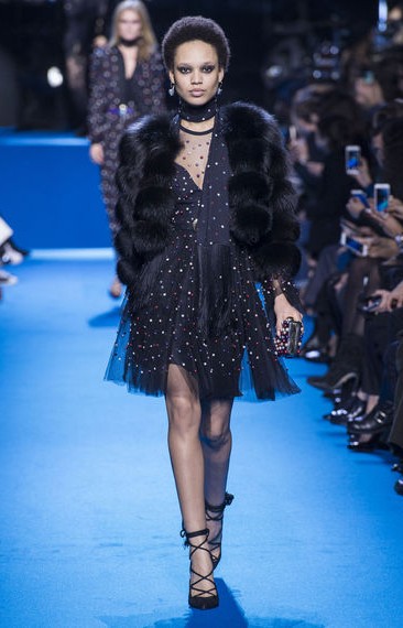 Οι Gipsy Queens του Elie Saab μαγεύουν το Παρίσι