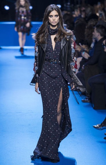 Οι Gipsy Queens του Elie Saab μαγεύουν το Παρίσι