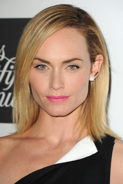 Amber Valletta 