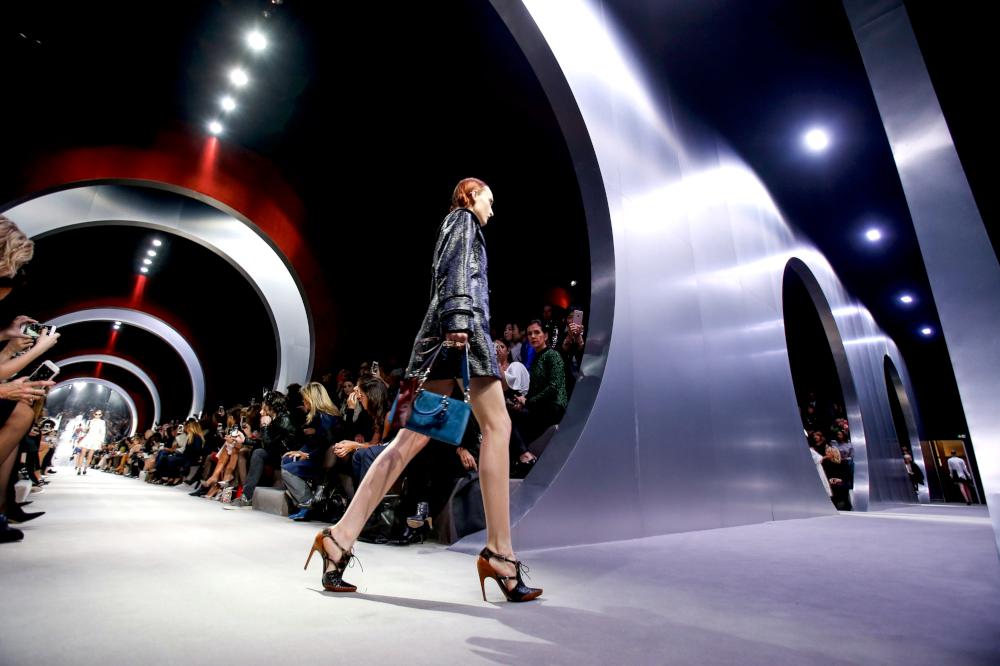 Paris Fashion Week: Οι επιδείξεις που έλαμψαν