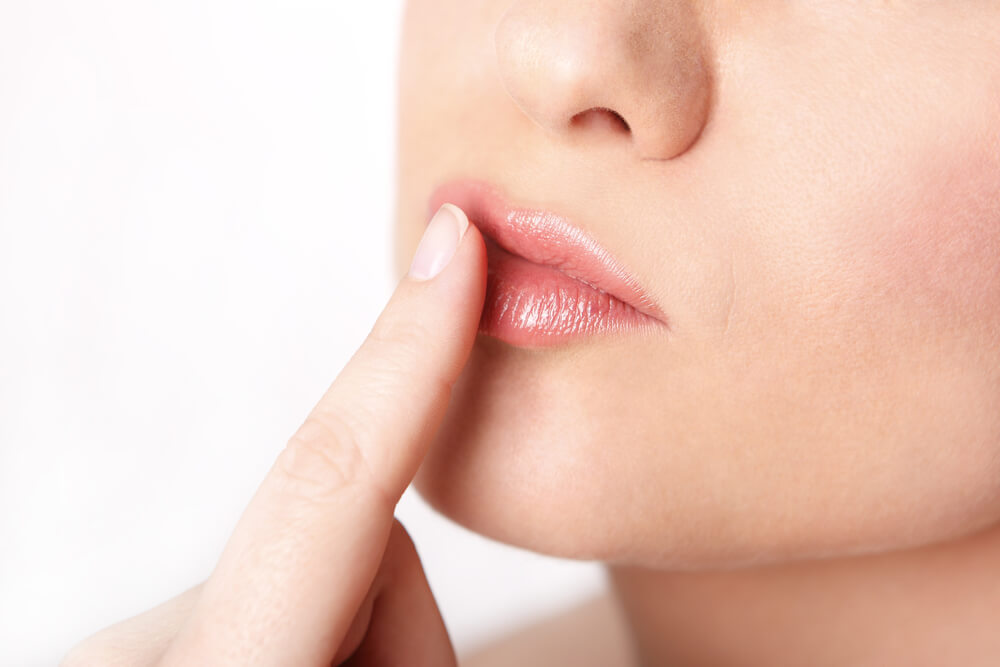 DIY scrub και lip balms για τη φροντίδα των χειλιών