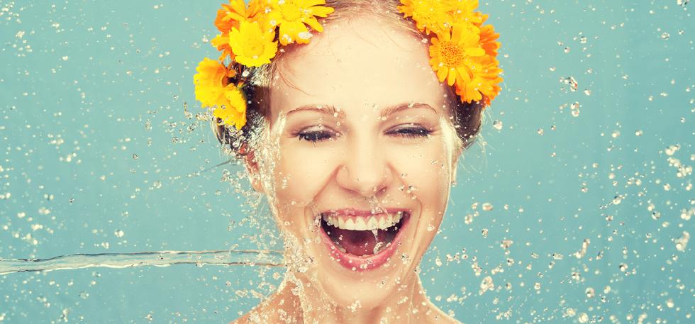 Face Mists: κάτι περισσότερο από μια ανάσα δροσιάς