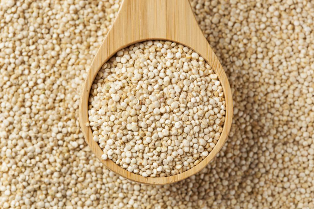 Quinoa: είναι αλήθεια ότι μπορεί να κάνει θαύματα για τα μαλλιά μας;