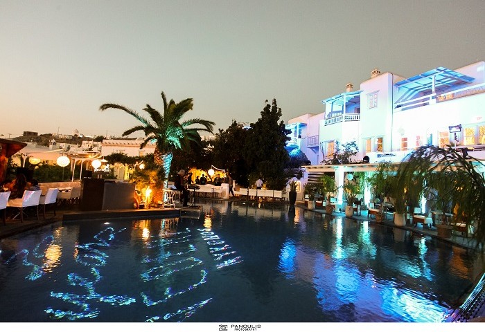 Το λαμπερό party των 20 χρόνων του Belvedere Mykonos...