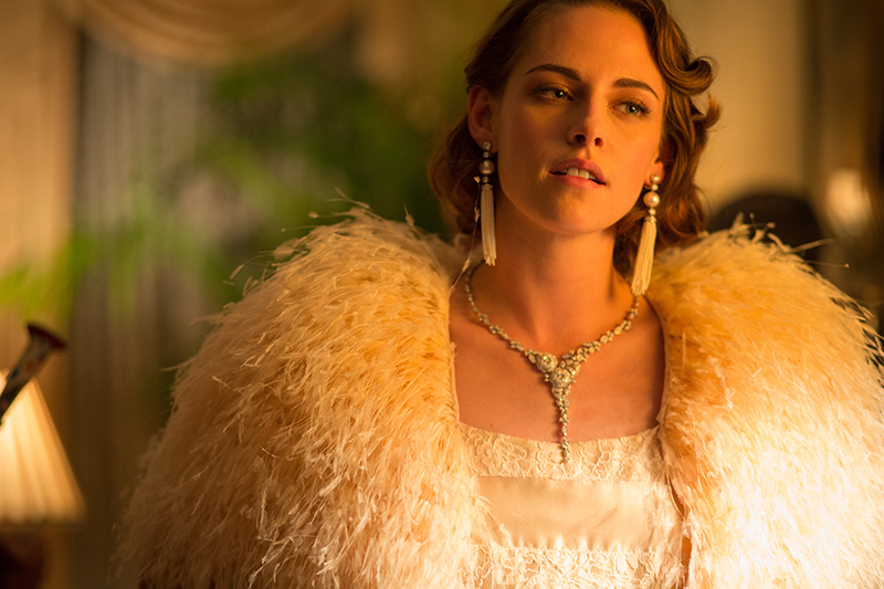 H Kristen Stewart ντύνεται με Chanel για χάρη του Woody Allen