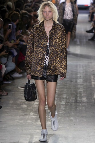 Η αθλητική διάθεση και το surf spirit του Alexander Wang