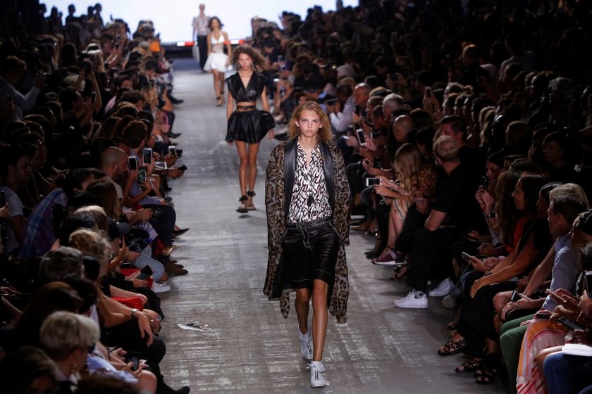 Η αθλητική διάθεση και το surf spirit του Alexander Wang