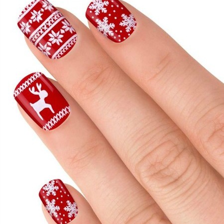 Mani Monday: Βρήκαμε τις πιο ωραίες ιδέες για το χριστουγεννιάτικο μανικιούρ!