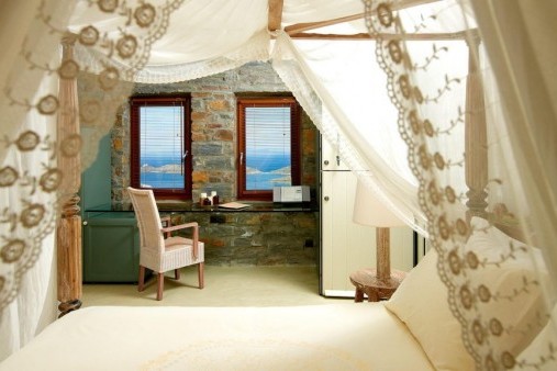 Σεπτέμβριος στην Τζιά και στο Aigis Suites Boutique Hotel