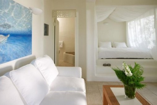 Σεπτέμβριος στην Τζιά και στο Aigis Suites Boutique Hotel