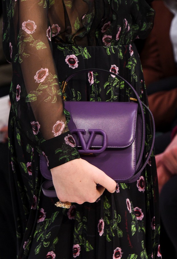 Boxy τσαντάκι με μονόγραμμα, Valentino