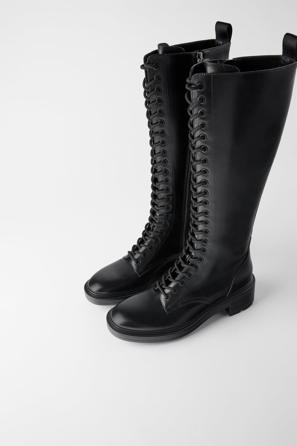 Δετές flat μπότες, ZARA
