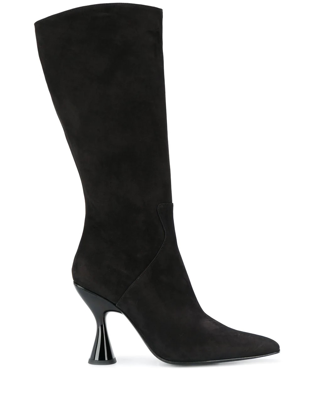 Μπότα Dora Teymur με Kitten Heel τακούνι, από 622€ τώρα 311€, Farfetch