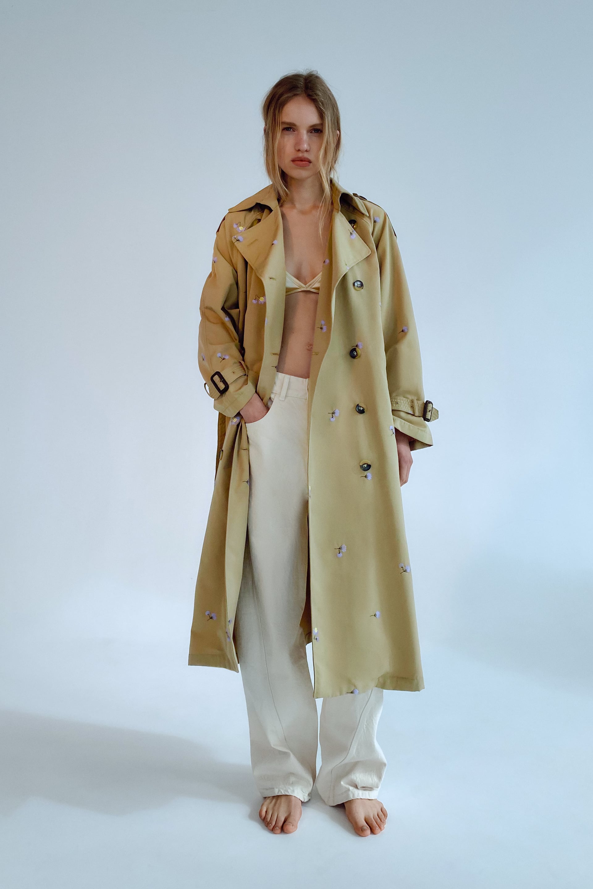 Κεντημένη καπαρντίνα, 79.95€, Zara