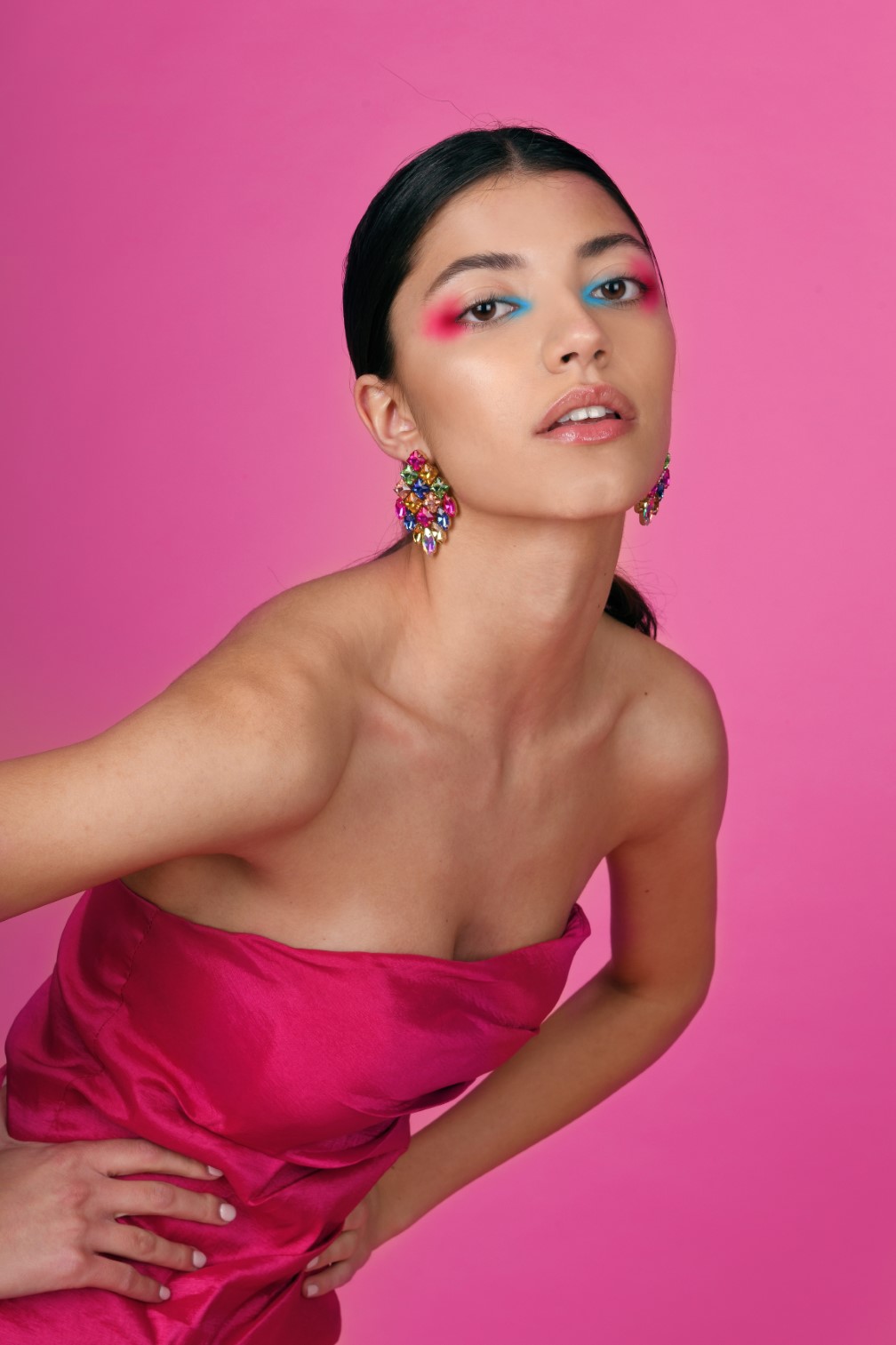 Φόρεμα Jenny Blondd, σκουλαρίκια  Fashion Limousine.