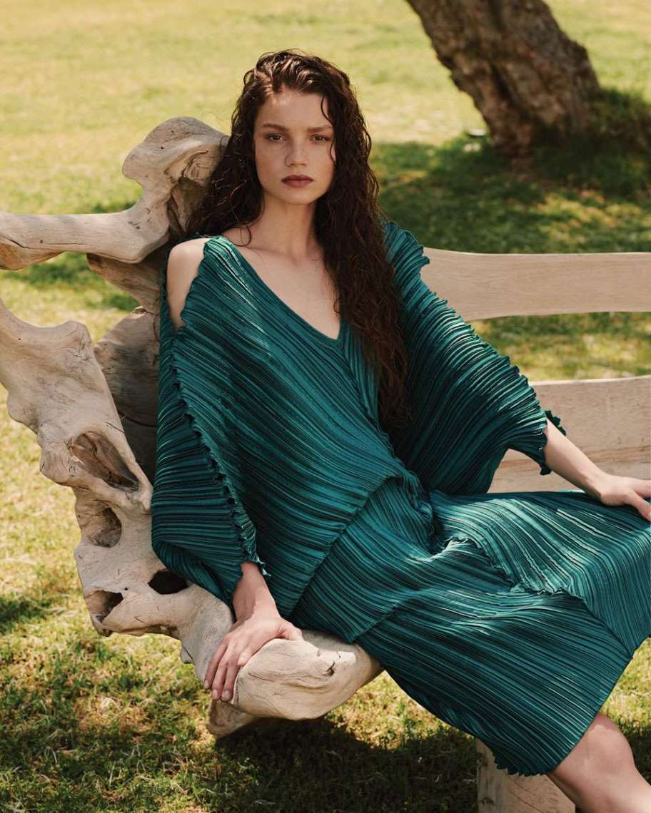 Πλισέ φόρεμα,
Daphne Valente,
Aesthet.