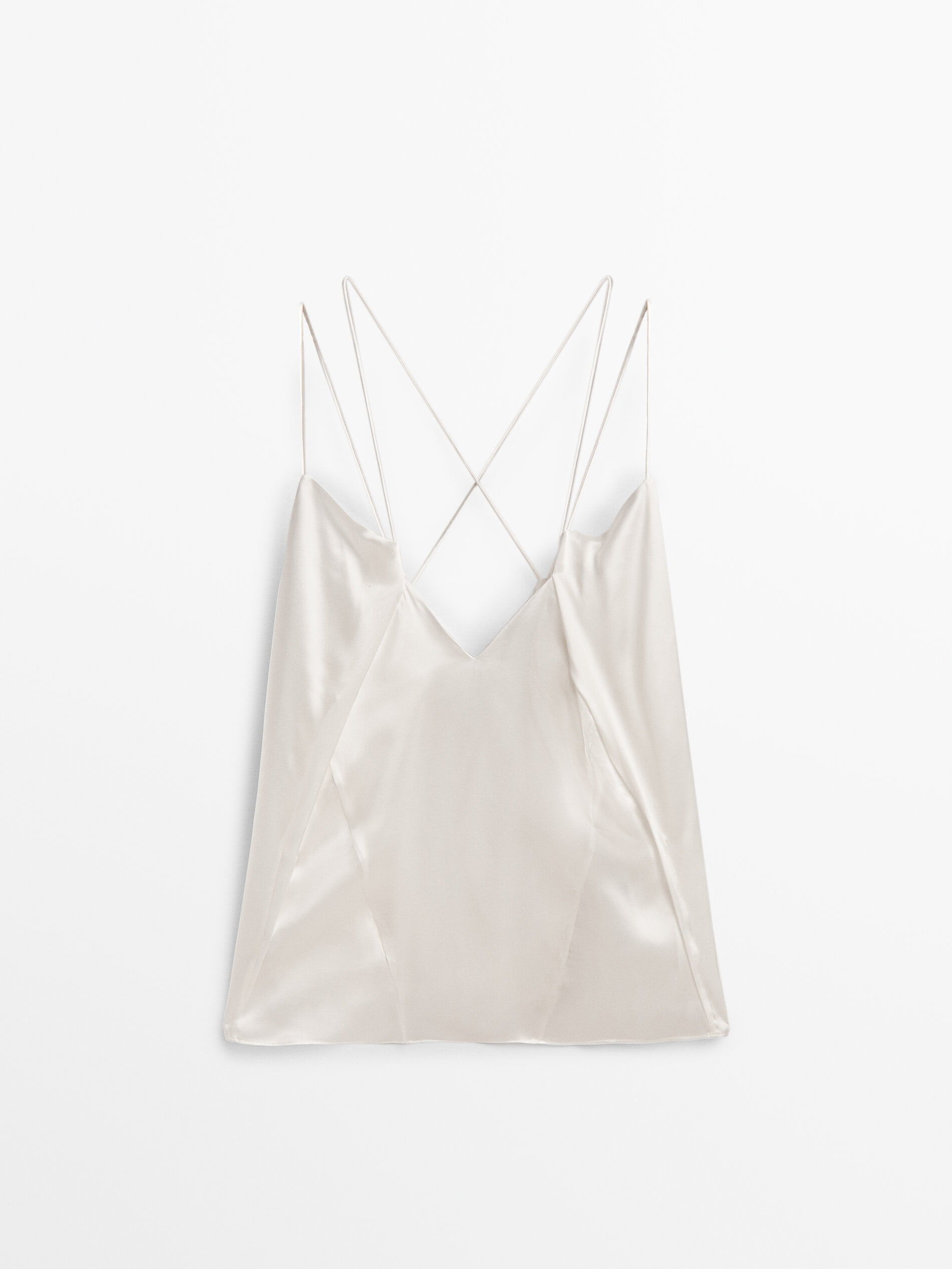 Σατέν μπλούζα, 69.95€, Massimo dutti