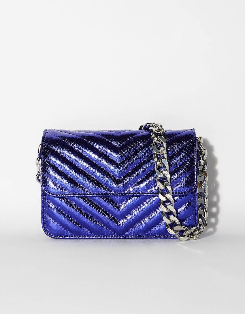 Τσαντάκι με πούλιες, 12.59€ , Bershka.