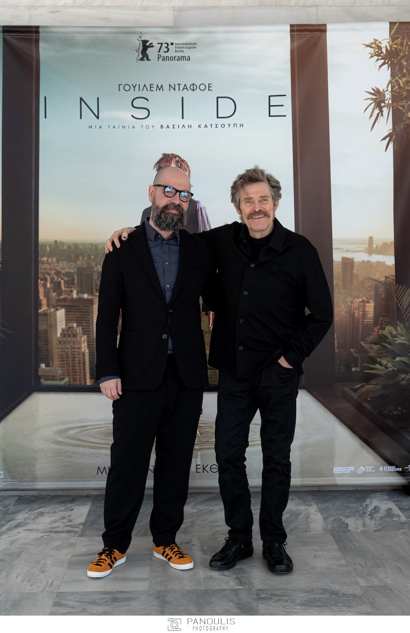 Inside: O Willem Dafoe “εγκλωβισμένος” στην ταινία τέχνης του Βασίλη Κατσούπη