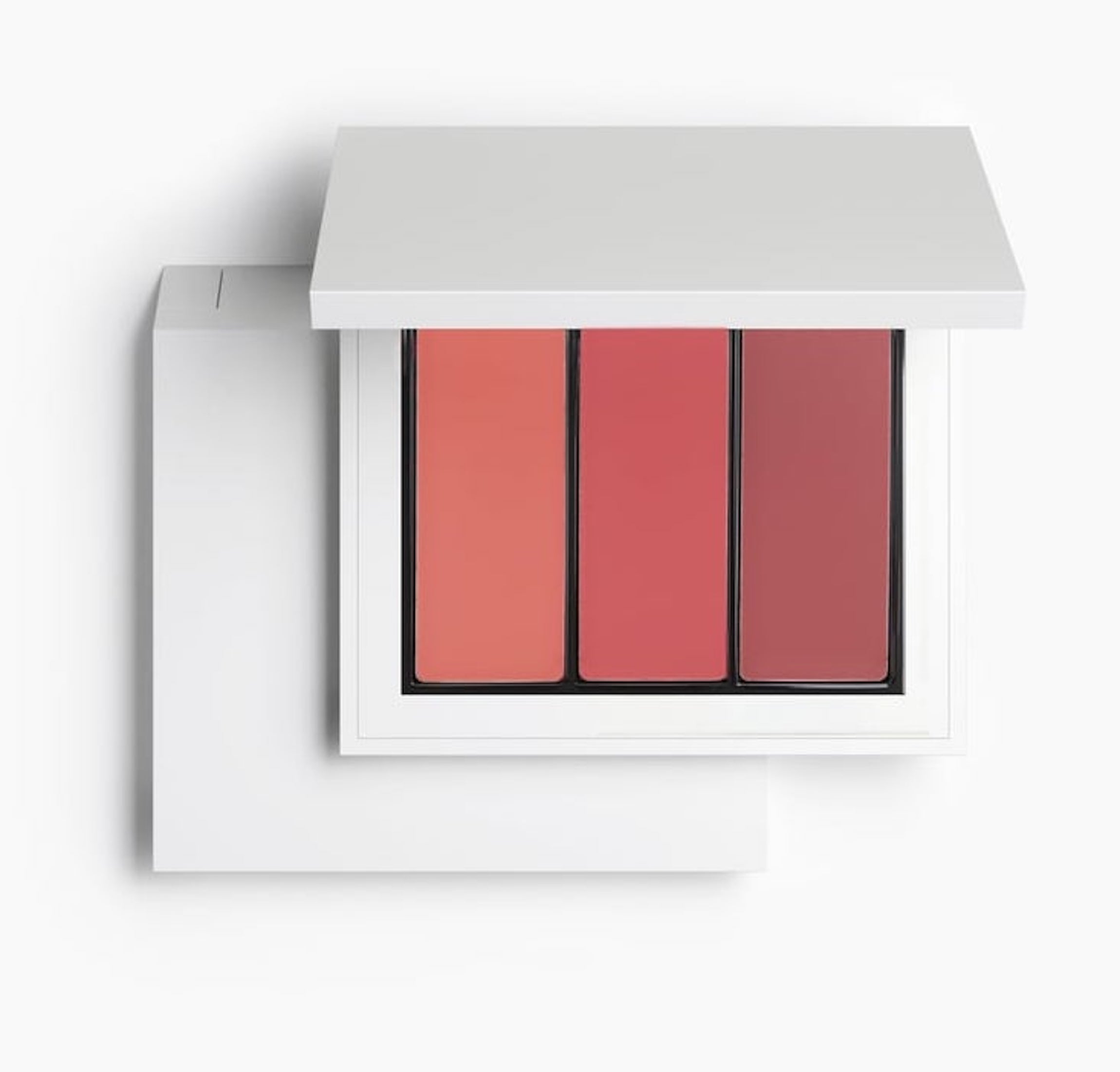 Παλέτα για μάτια και χείλη, 19.99 € , Zara Beauty. 