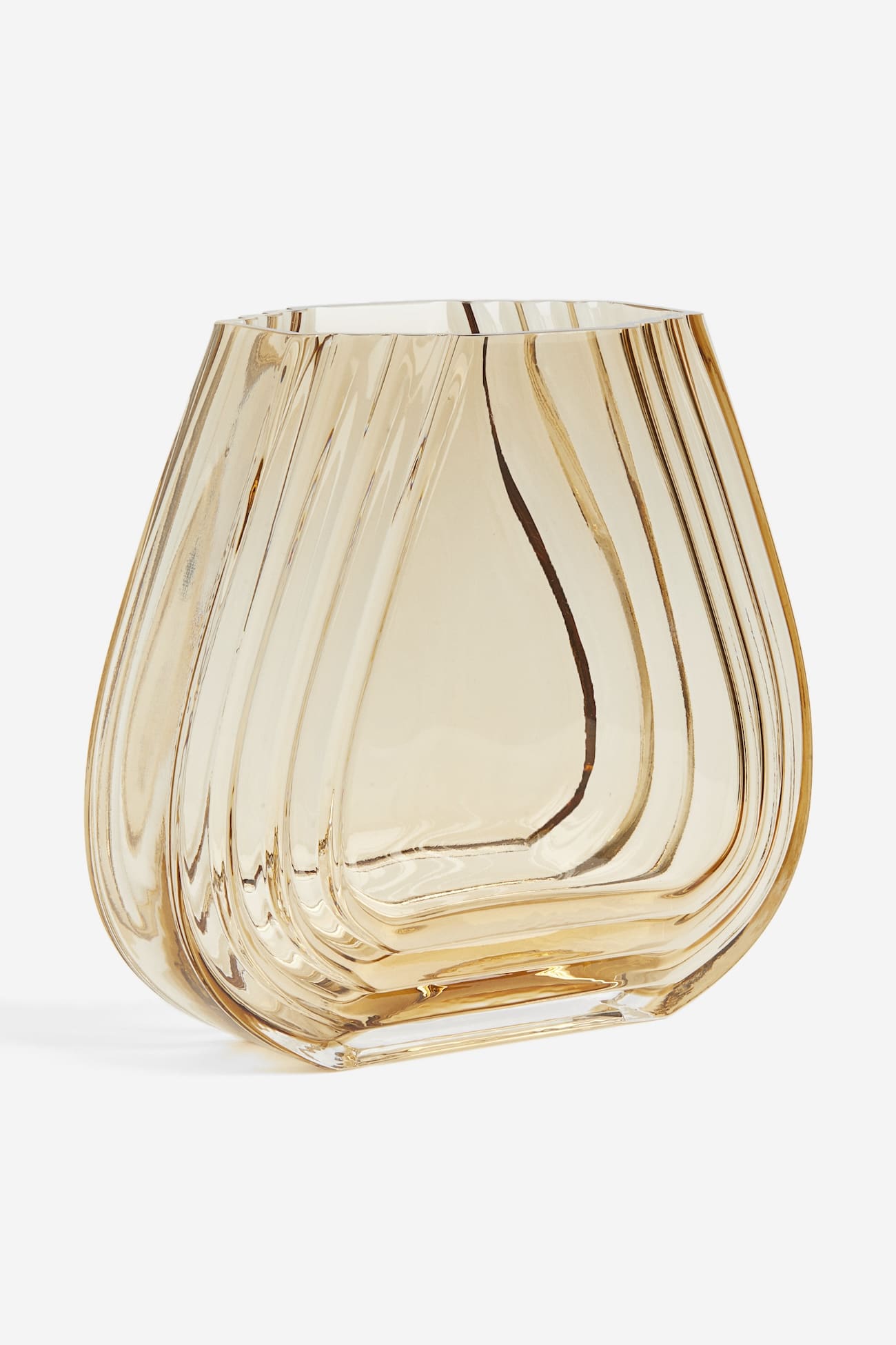 Μπεζ γυάλινο βάζο με ανάγλυφα σχέδια, 24.99 € , H&M Ηοme.
