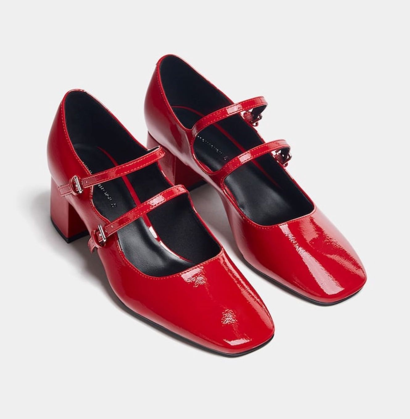 Double-strap Mary Janes, 29.99 € , Pull & Bear.