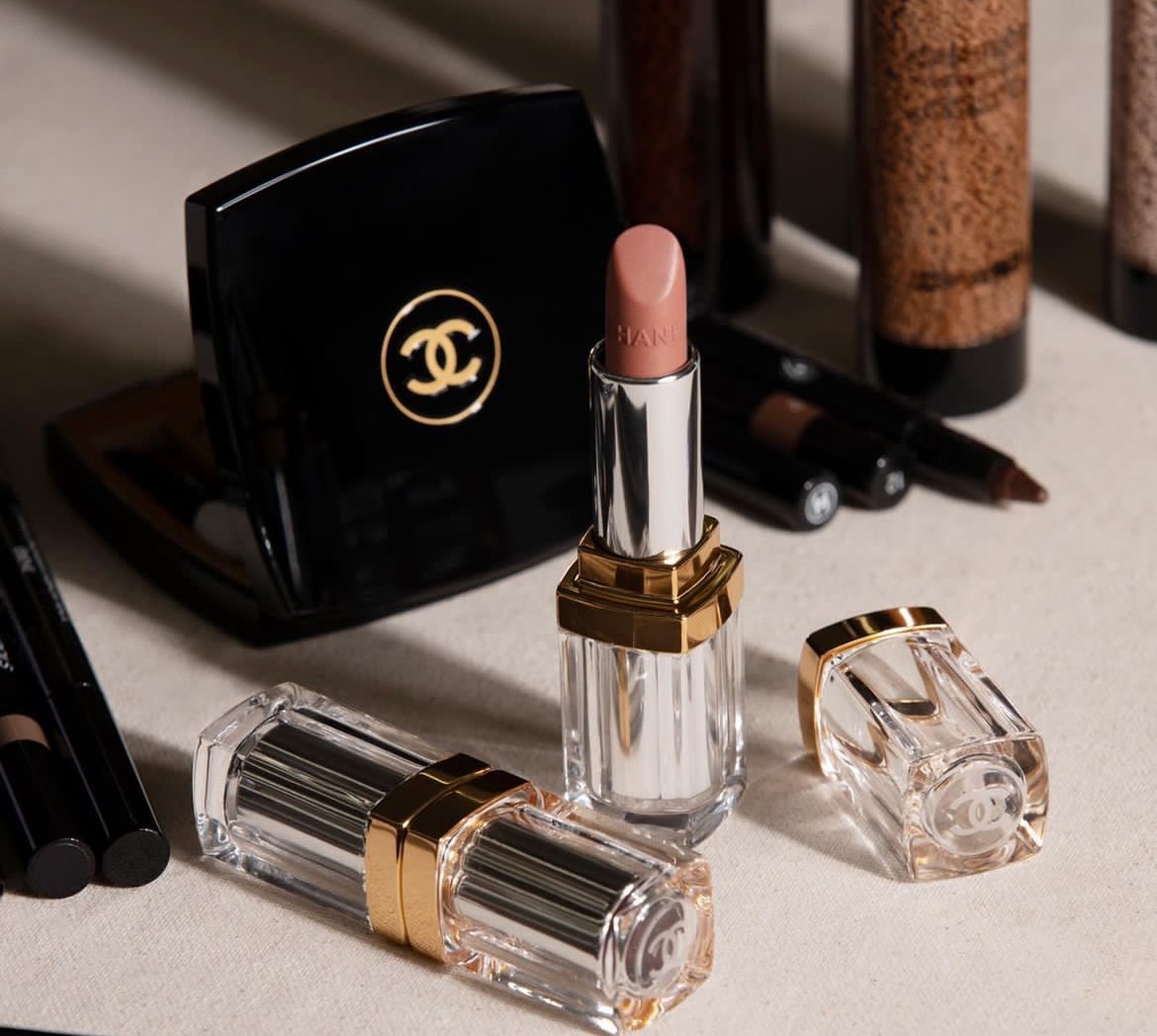 Chanel, 31 Le Rouge Lipstick 