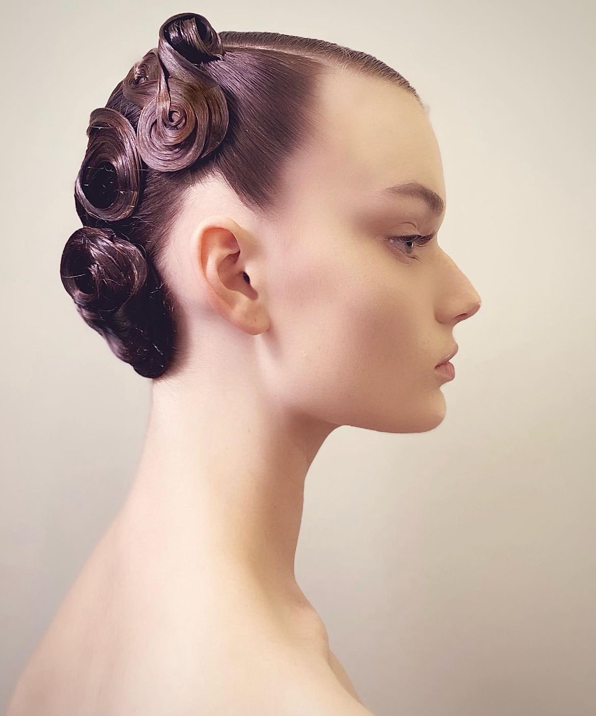 Prada fw24, hair: Guido Palau