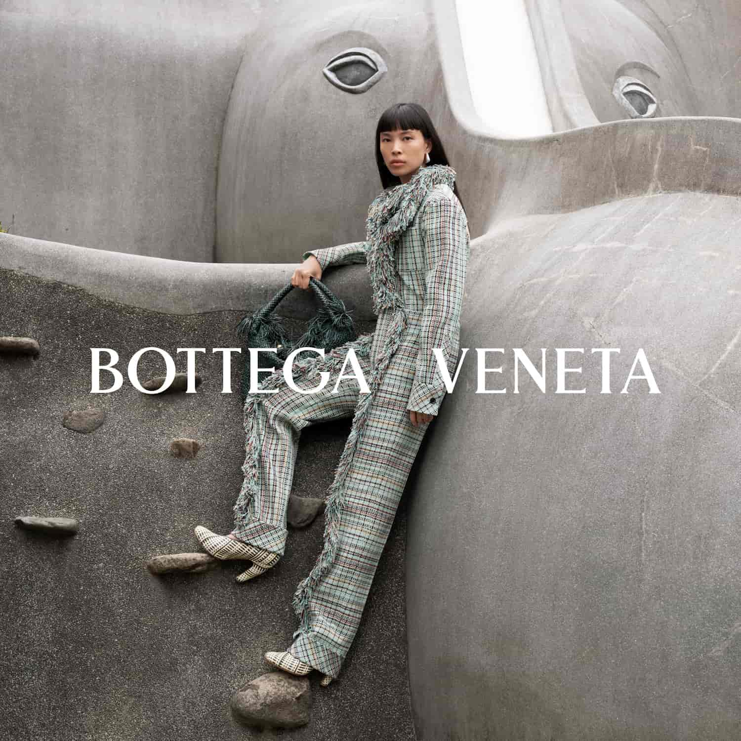 Bottega Veneta ss24,  photo: Alec Soth.
Hair: Duffy.
Makeup: Hiromi Ueda