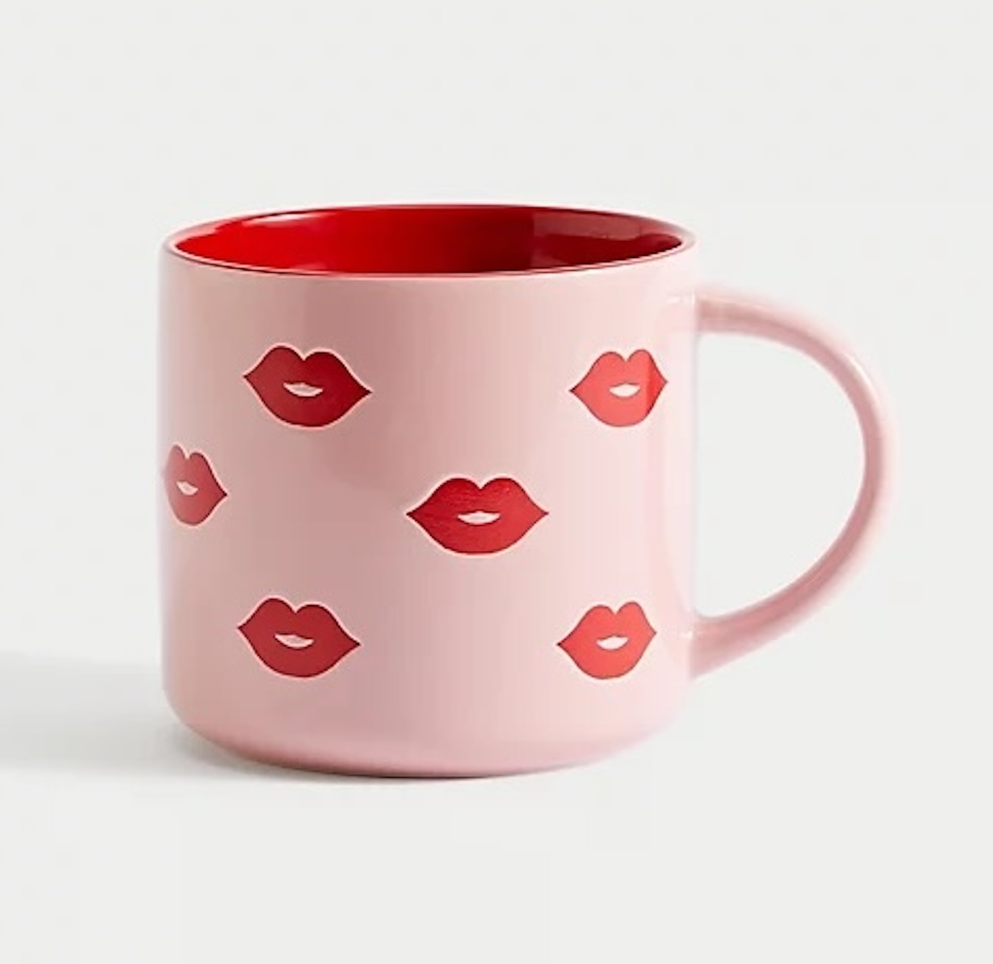 Κούπα Kiss, 7.99 € , Μ&S.