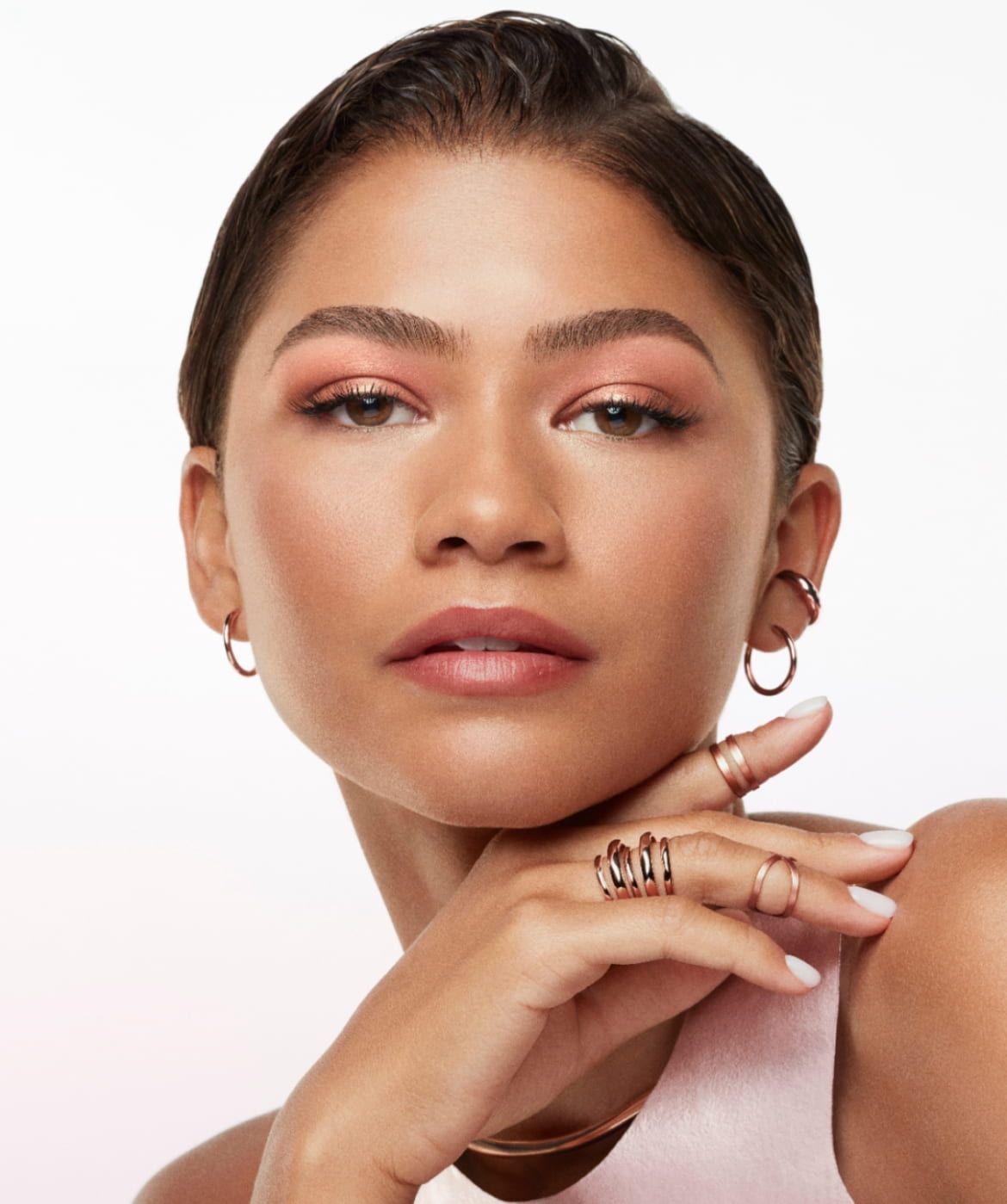 H Zendaya με Lancôme Idôle Tint Μulti-Use Liquid Eye-Blusher