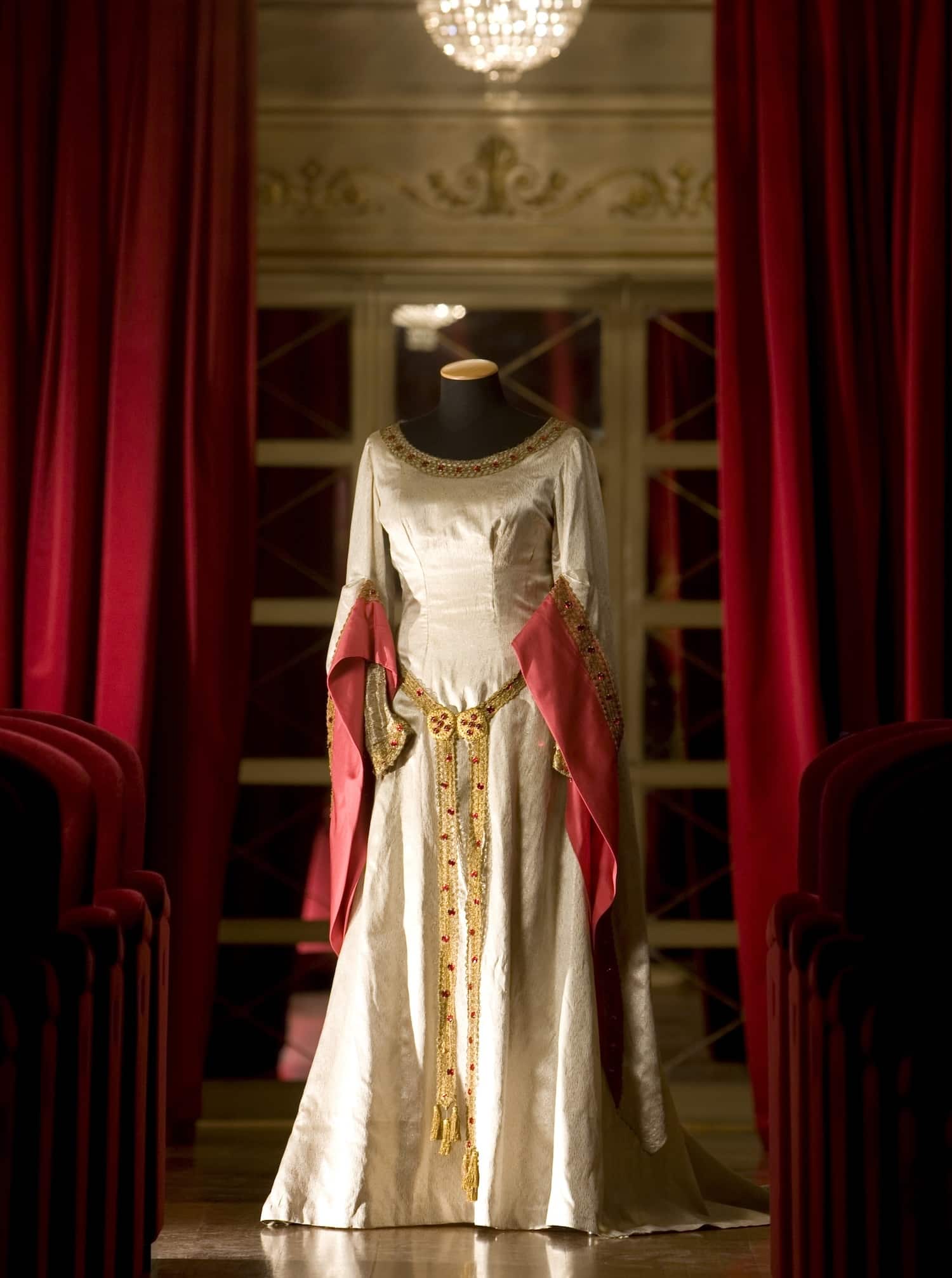 Photo: Marco Brescia, Teatro alla Scala