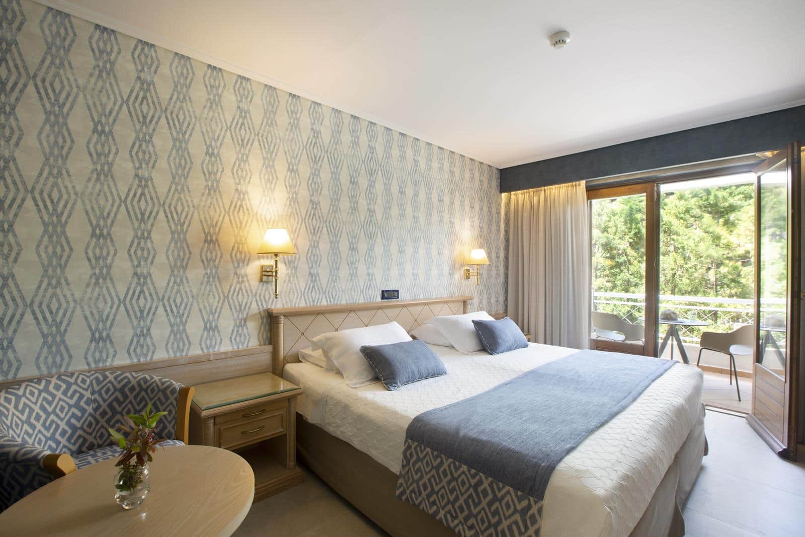 Garden view room