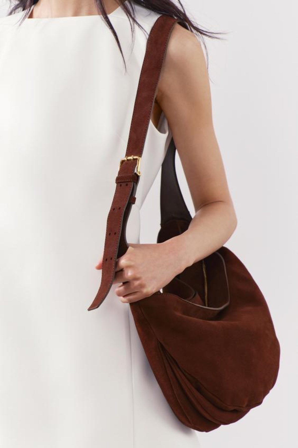 Καφέ τσάντα ώμου, 139.00 € , Zara