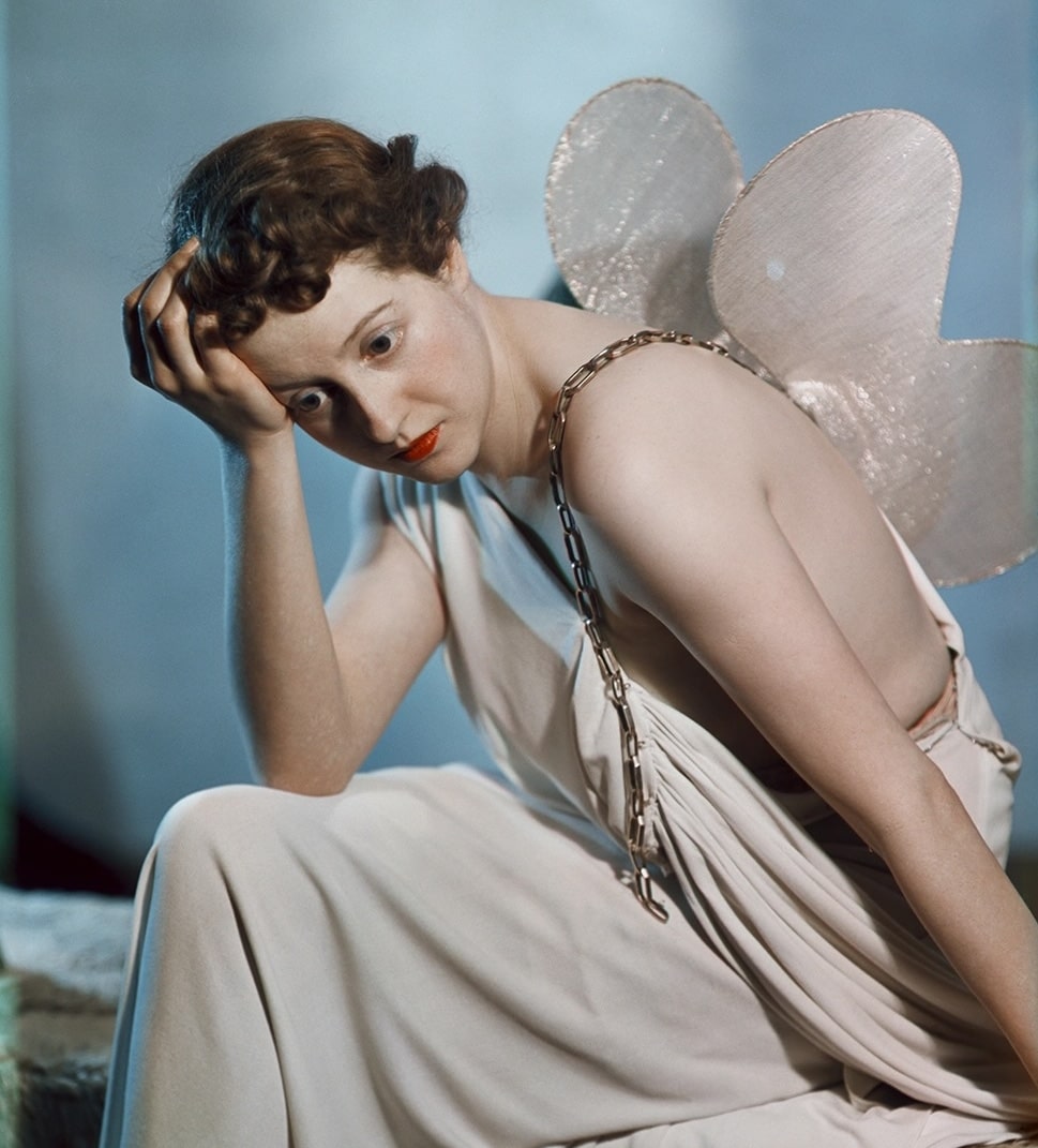 Dorothy Gisborne (Pratt) as Psyche by Yevonde, 1935 © National Portrait Gallery