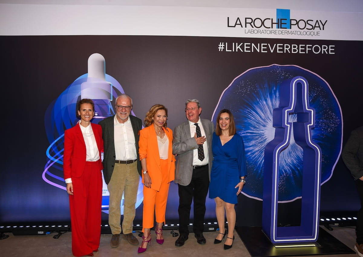 Alessandra Delfini (Country Managing Director L'Oréal Hellas), Γιάννης Μπάρκης (Δερματολόγος-Αφροδισιολόγος, Προέδρος της Ελληνικής Δερματολογικής και Αφροδισιολογικής Εταιρείας), Παναγιώτα Ρήγα (Δερματολόγος-Αφροδισιολόγος), Δημήτρης Ρηγόπουλος (Καθηγητής Δερματολογίας και Αφροδισιολογίας), Φιλύρα Παπακώστα (General Manager L'oreal Dermatological Beauty)