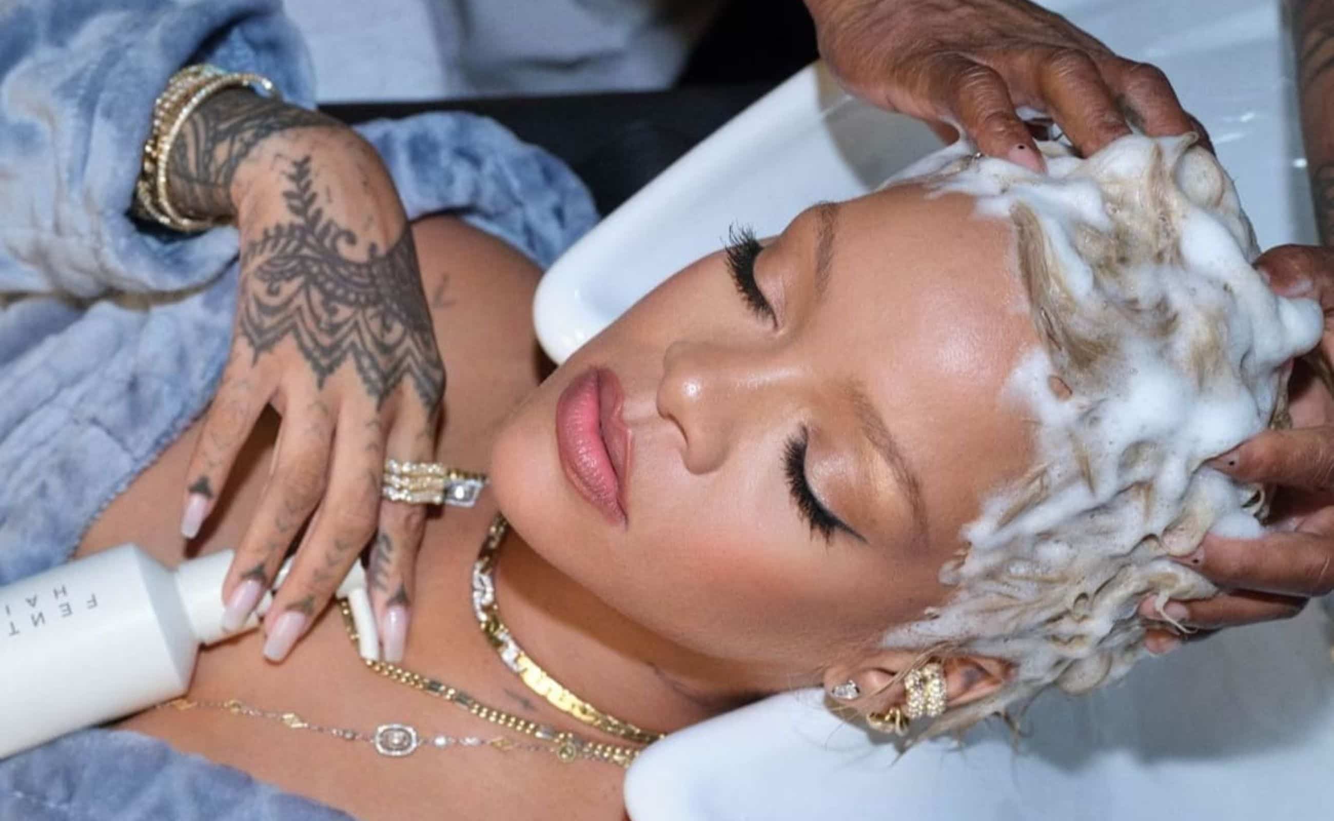 Fenty Hair: Πρεμιέρα για το haircare brand της Rihanna