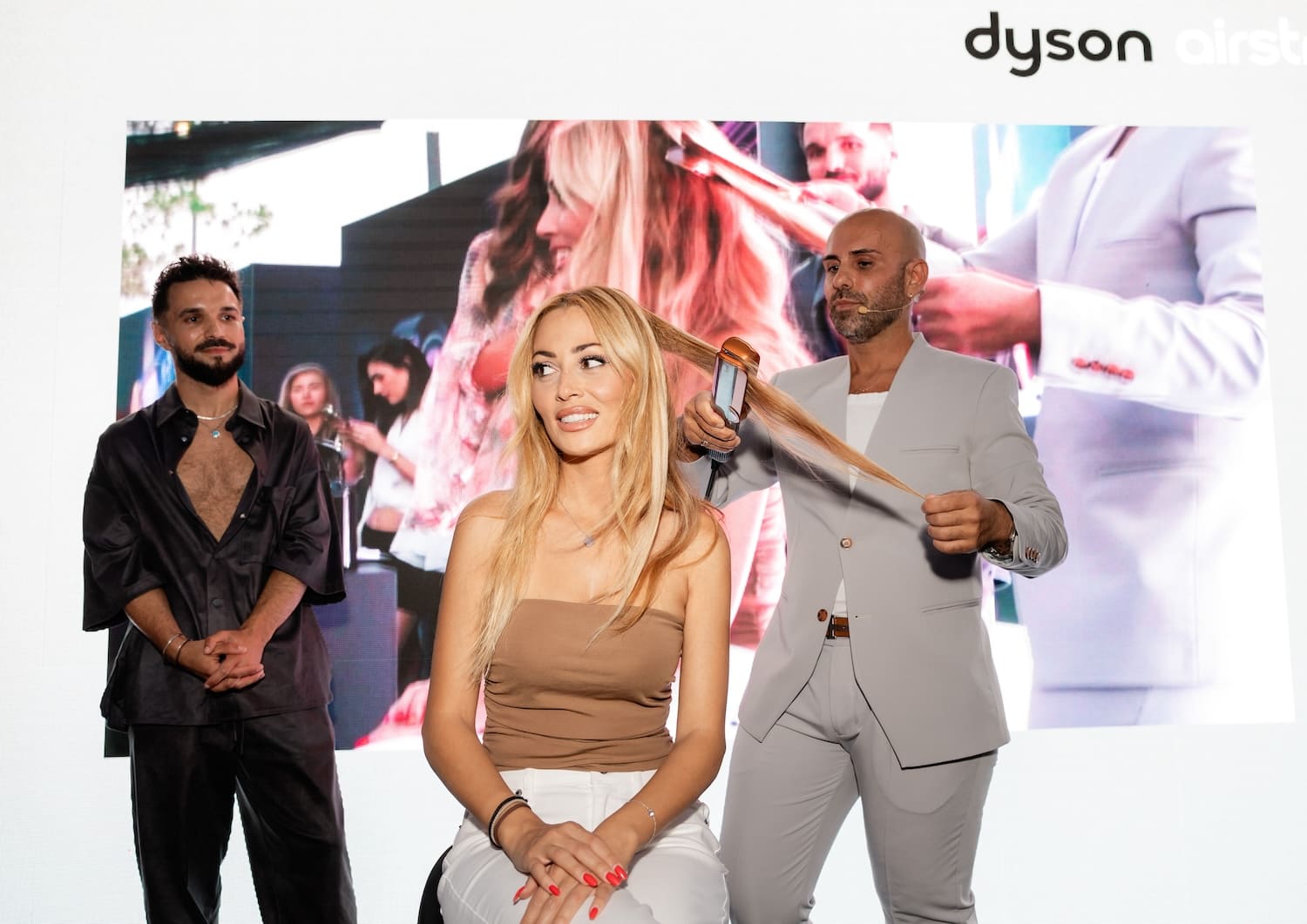 Catalin Menolache Dyson ambassador Ρουμανίας,  Ελένη Βουλγαράκη & Ιωάννης Μιχαλέλης Dyson ambassador Ελλάδας