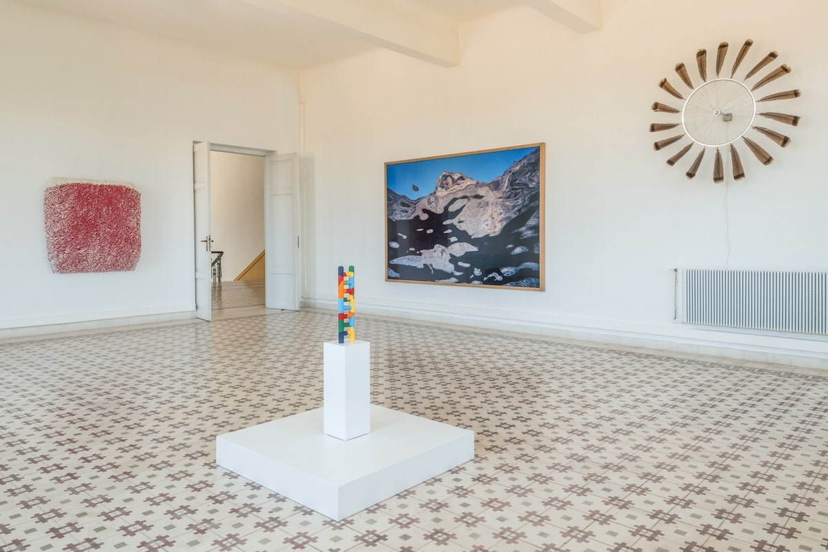 Paola Pivi, "I am happy with the ladder", 2019 Schiuma poliuretanica-Rigid polyurethane foam.
