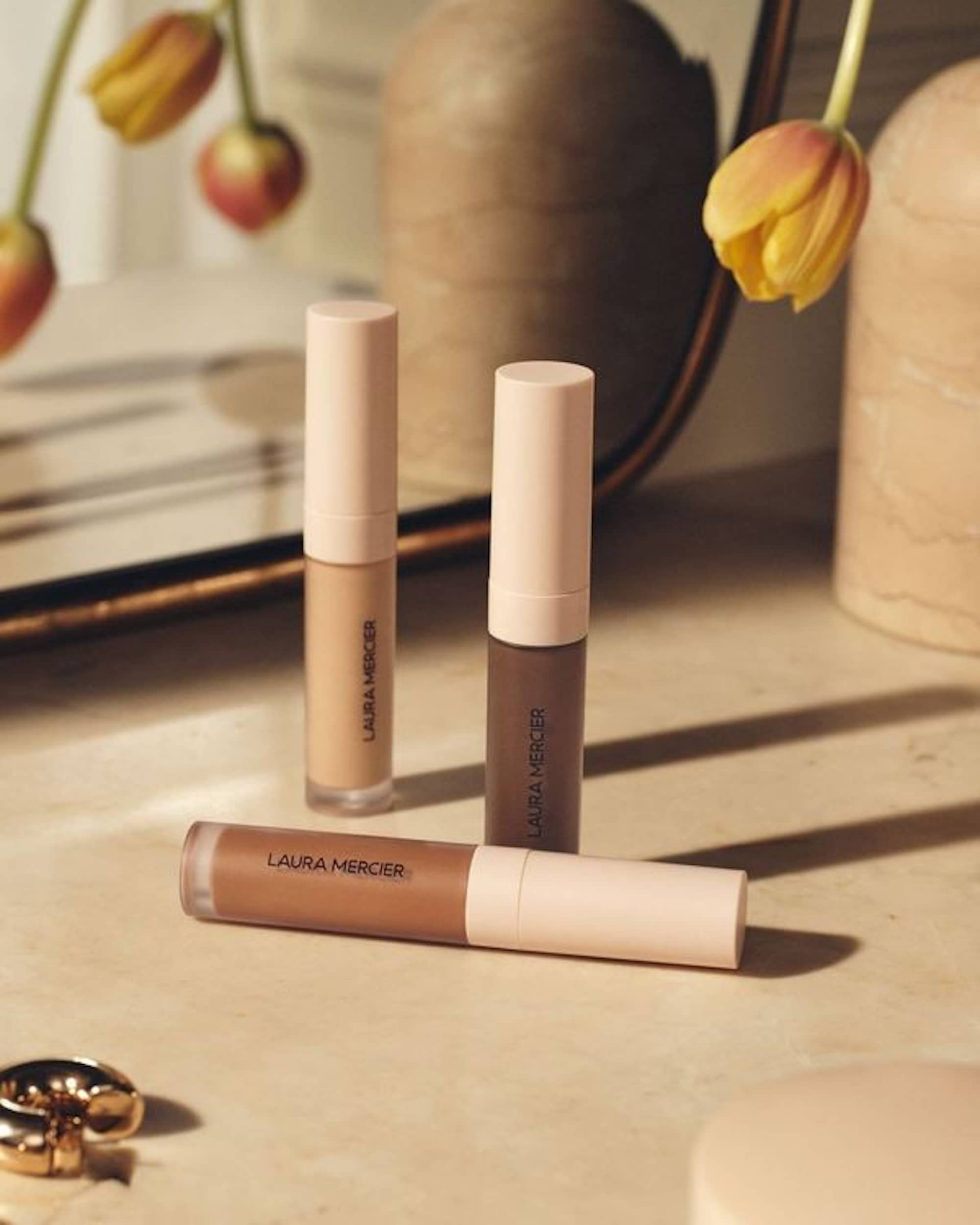 Laura Mercier, Real Flawless Weightless Perfecting Concealer 