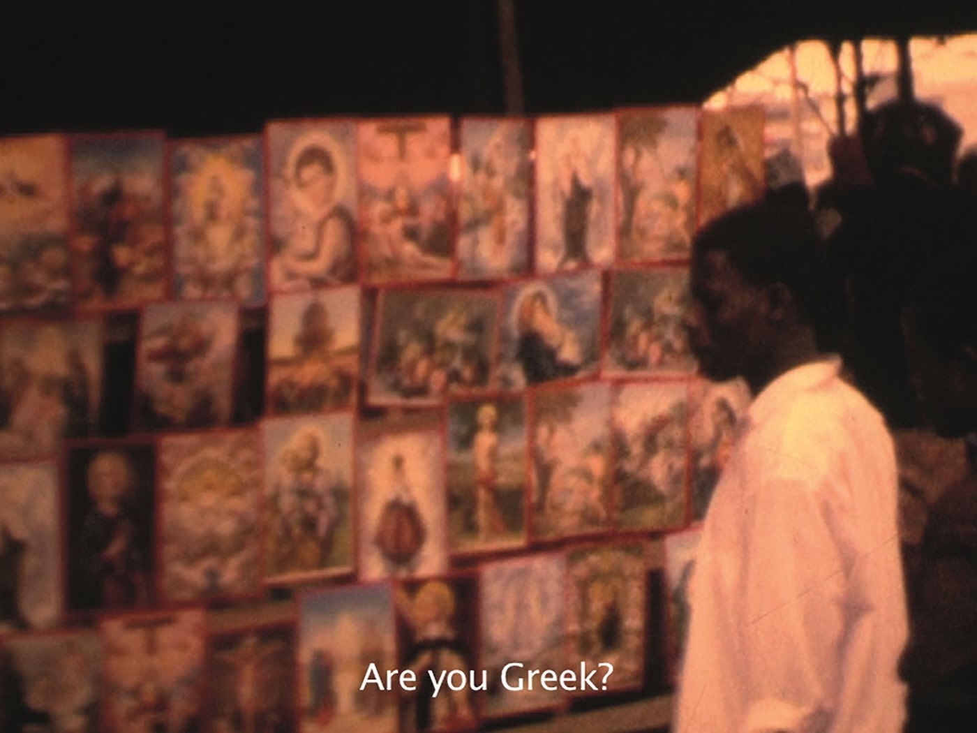 "Obscure White Messenger" , 2010 Μονοκάναλο ψηφιακό βίντεο. Ευγενική παραχώρηση της γκαλερί Stevenson, Cape Town, Johannesburg and Amsterdam.