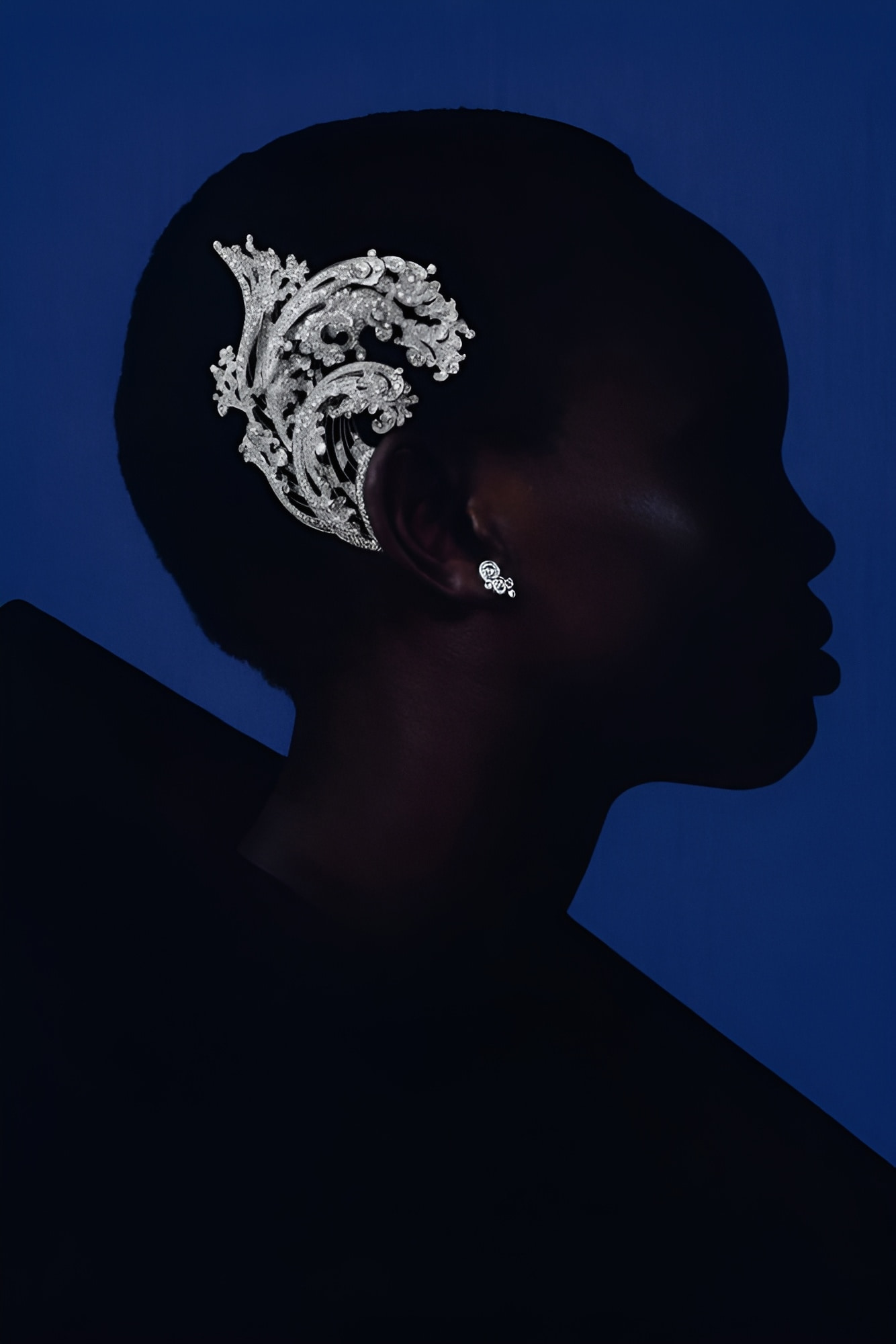 "Vague" Brooch