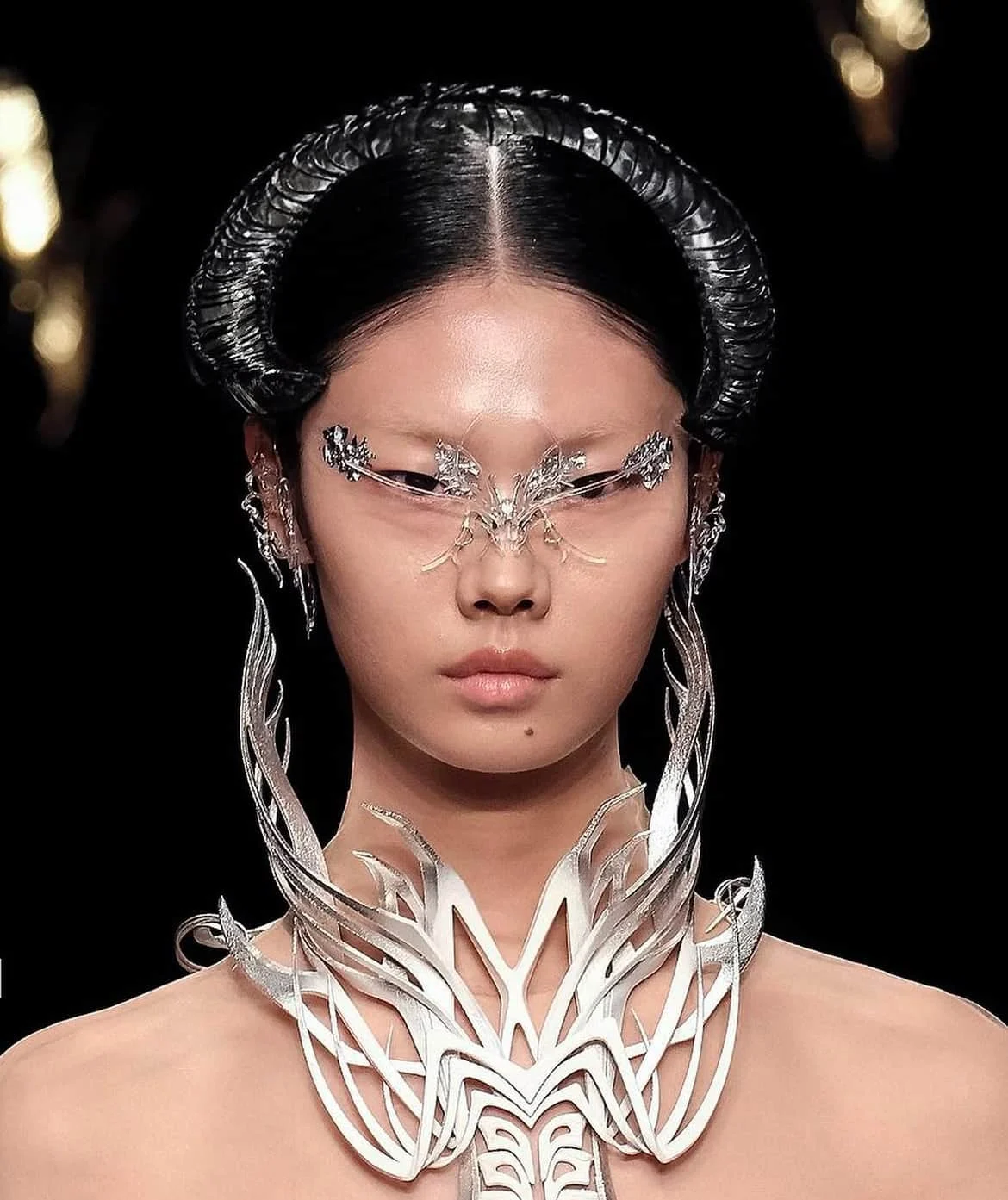 "Evolutionary beauties" 2024, Iris Van Herpen