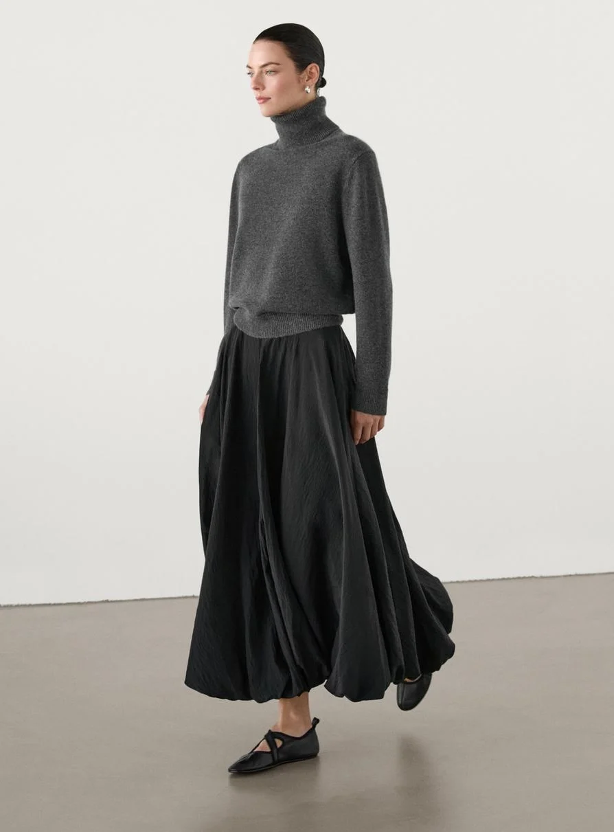 € , Massimo Dutti.
