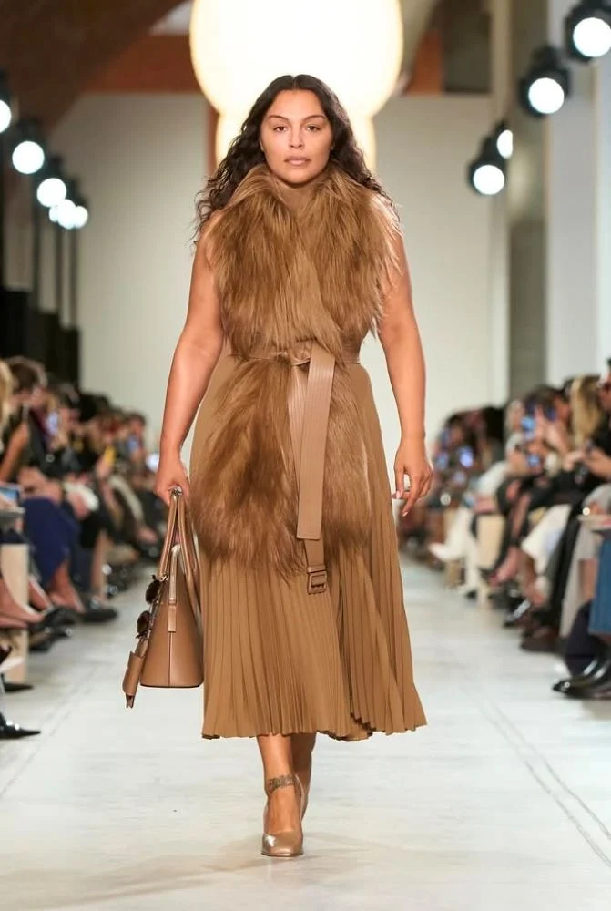 Michael Kors fw25: Ο ορισμός της ευφυούς πολυτέλειας