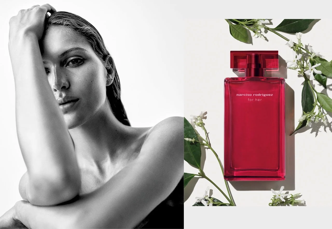 Narciso Rodriguez for Her Intense Parfum: Ροδάκινο, περγαμόντο & λευκά άνθη