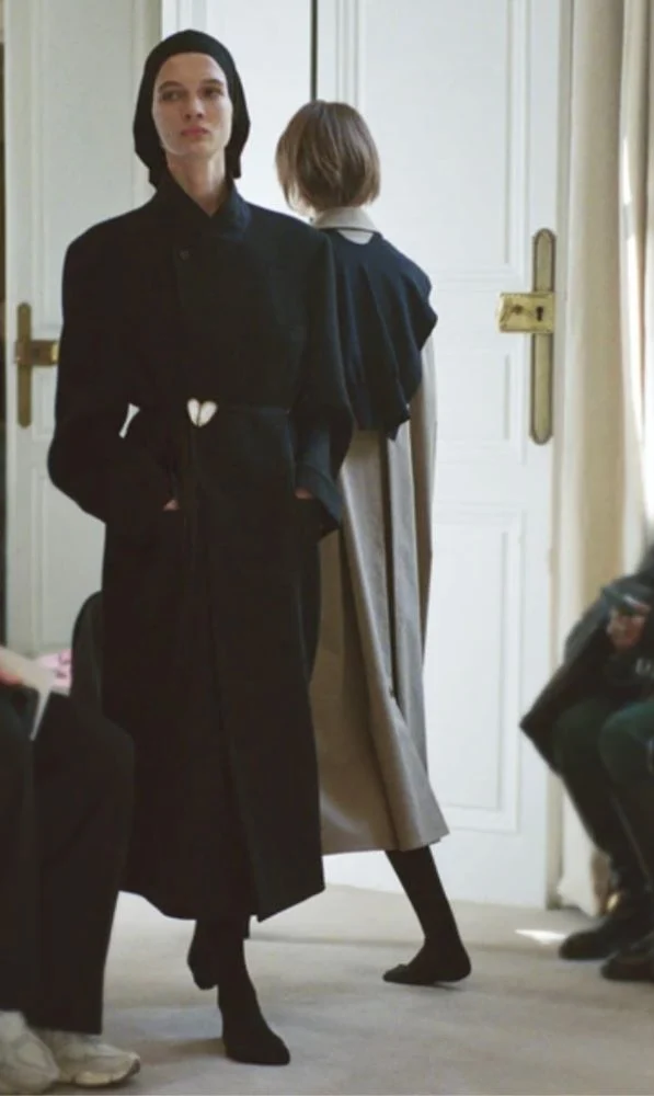 The Row fw25: Η εξέλιξη του "αθόρυβου" chic 11 The Row fw25