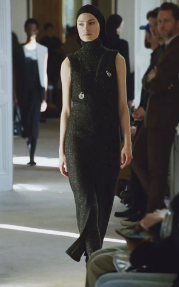The Row fw25: Η εξέλιξη του "αθόρυβου" chic 9 The Row fw25