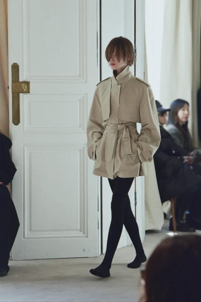 The Row fw25: Η εξέλιξη του "αθόρυβου" chic 1 The Row fw25: Η εξέλιξη του "αθόρυβου" chic