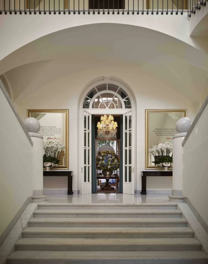Ralph Lauren Home: Αυθεντική Αμερικάνικη πολυτέλεια στο Μιλάνο 2 Ralph Lauren Home: Αυθεντική Αμερικάνικη πολυτέλεια στο Μιλάνο
